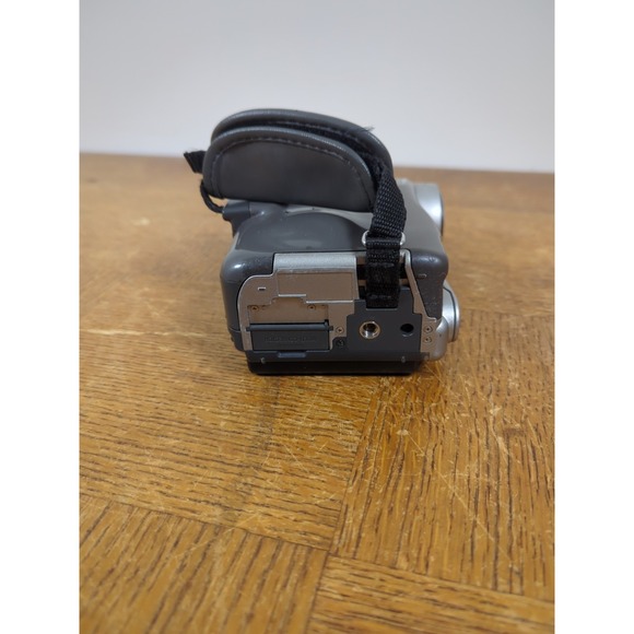 Canon NTSC Elura A 48x Zoom Mini DV Digital Video Camcorder w/ Battery & Charger - Picture 7 of 11